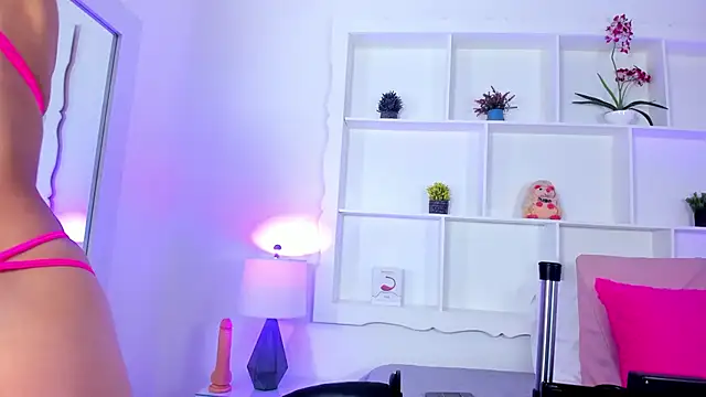 Jenifer Diaz online show from 03/18/25, 01:20