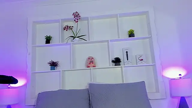 Jenifer Diaz online show from 02/16/26, 01:07