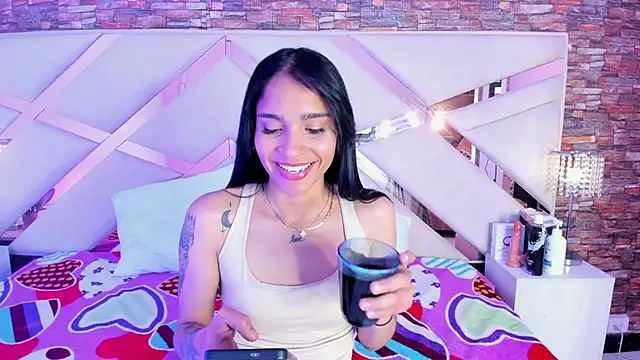 sophie pariss online show from 11/06/25, 01:39