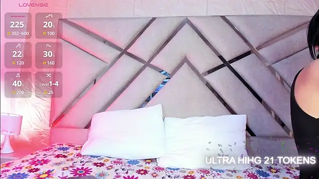 sophie pariss online show from 04/13/26, 03:01