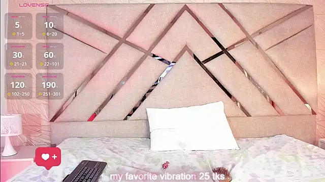 sophie pariss online show from 04/16/26, 03:51