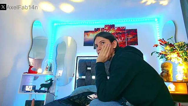 Alex and Fabian online show from 01/11/25, 06:54