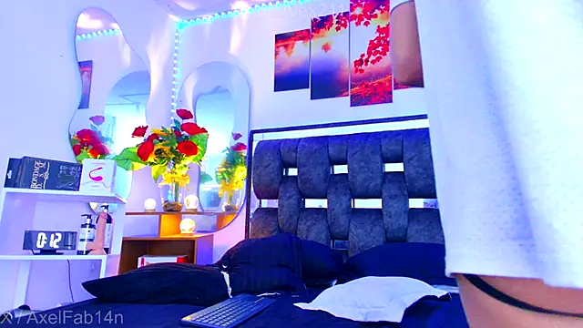 Alex and Fabian online show from 09/21/25, 08:32