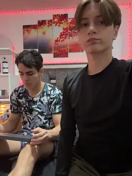 Alex and Fabian online show from 04/15/26, 02:18