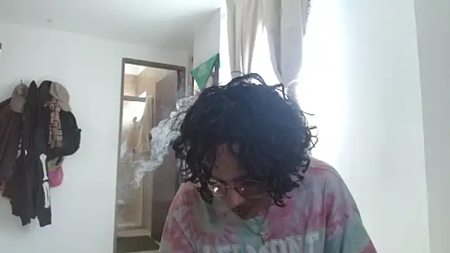 Snapshot of fenixmfx19 chatting on 02/25/26, 07:12 fenixmfx19 online show from 02/25/26, 07:12