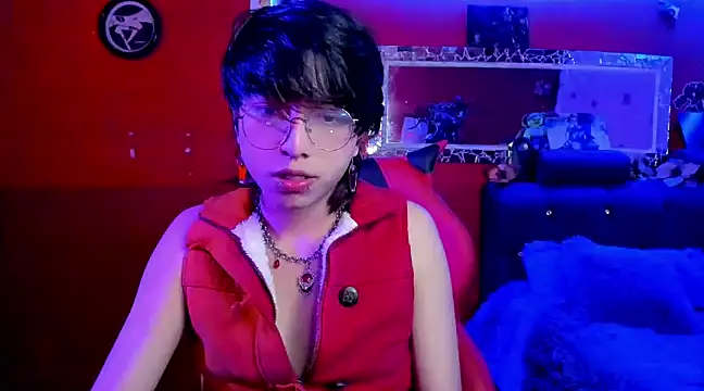 Snapshot of AnggelONfiree chatting on 12/07/24, 05:04 AnggelONfiree online show from 12/07/24, 05:04