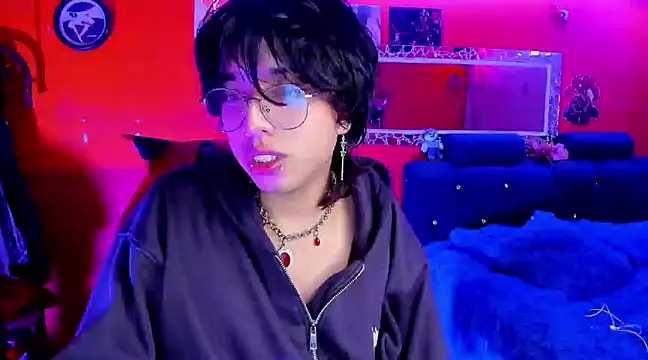 Snapshot of AnggelONfiree chatting on 01/13/25, 03:34 AnggelONfiree online show from 01/13/25, 03:34