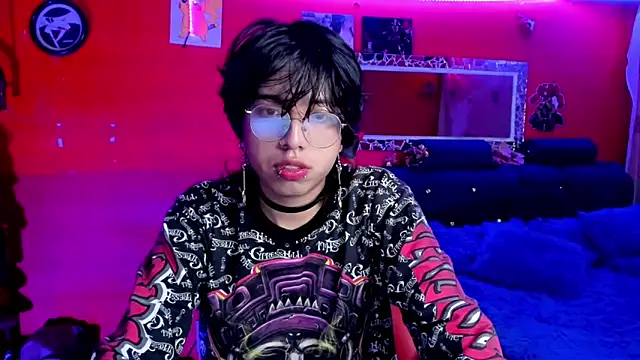 Snapshot of AnggelONfiree chatting on 01/14/25, 03:32 AnggelONfiree online show from 01/14/25, 03:32