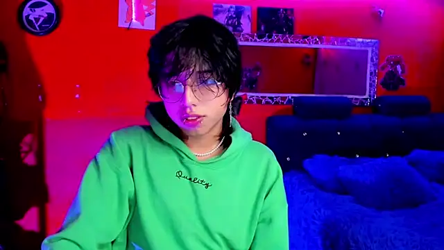 Snapshot of AnggelONfiree chatting on 01/21/25, 05:05 AnggelONfiree online show from 01/21/25, 05:05