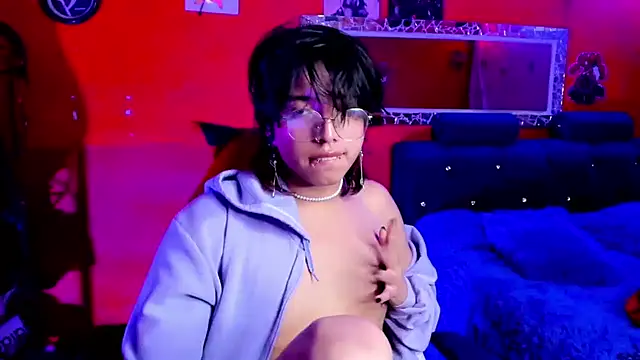 Snapshot of AnggelONfiree chatting on 01/23/25, 06:17 AnggelONfiree online show from 01/23/25, 06:17