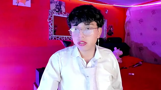 Snapshot of AnggelONfiree chatting on 10/03/25, 05:37 AnggelONfiree online show from 10/03/25, 05:37