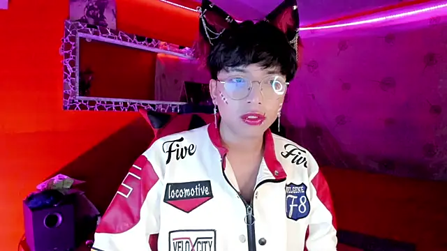 Snapshot of AnggelONfiree chatting on 10/12/25, 04:22 AnggelONfiree online show from 10/12/25, 04:22