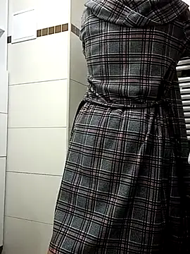 Snapshot of Zbochunec chatting on 03/21/25, 01:24 Zbochunec online show from 03/21/25, 01:24