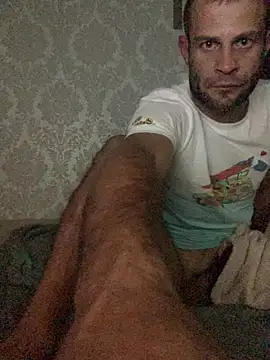 Snapshot of Zbochunec chatting on 10/27/25, 12:04 Zbochunec online show from 10/27/25, 12:04