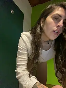 isadelasestrellas online show from 07/20/26, 11:45