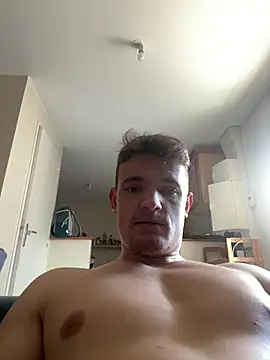 Snapshot of krov chatting on 01/13/25, 11:41 krov online show from 01/13/25, 11:41