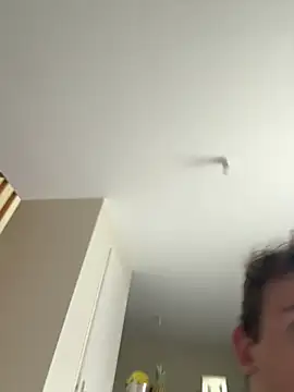 Snapshot of krov chatting on 03/01/25, 01:18 krov online show from 03/01/25, 01:18