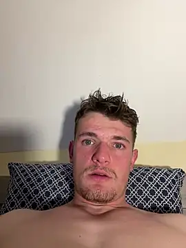 Snapshot of krov chatting on 03/18/25, 08:59 krov online show from 03/18/25, 08:59