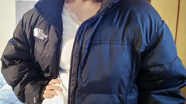 Snapshot of JIAJIA163 chatting on 12/25/24, 11:11 JIAJIA163 online show from 12/25/24, 11:11