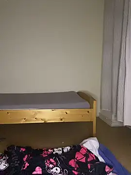 Snapshot of egirl711 chatting on 01/08/26, 05:48 egirl711 online show from 01/08/26, 05:48