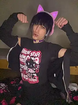 Snapshot of egirl711 chatting on 01/10/26, 04:09 egirl711 online show from 01/10/26, 04:09