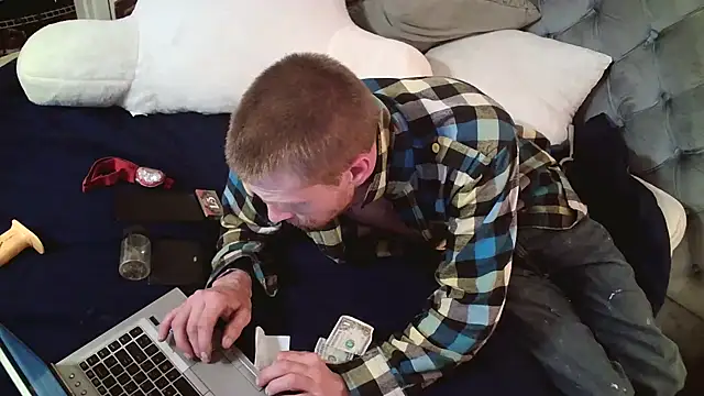 dcrick978 online show from 03/23/26, 02:21