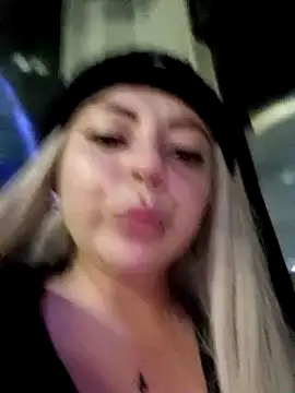 madelaine- online show from 01/25/25, 04:46