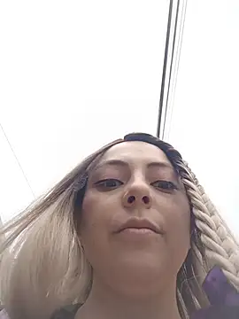 madelaine- online show from 10/24/25, 07:54