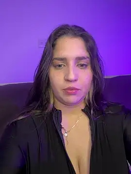 Snapshot of valentina_jonnes1 chatting on 06/28/26, 05:24 valentina jonnes1 online show from 06/28/26, 05:24