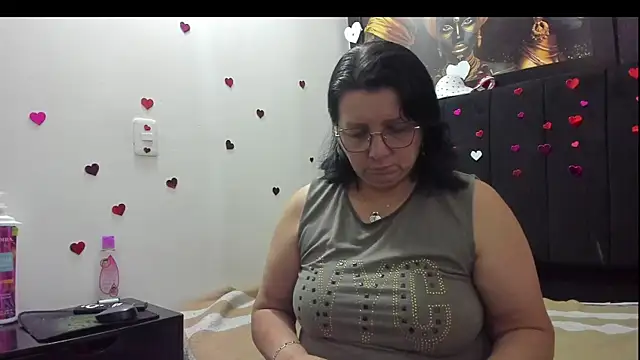 Evaaross 2345 online show from 02/22/26, 01:53