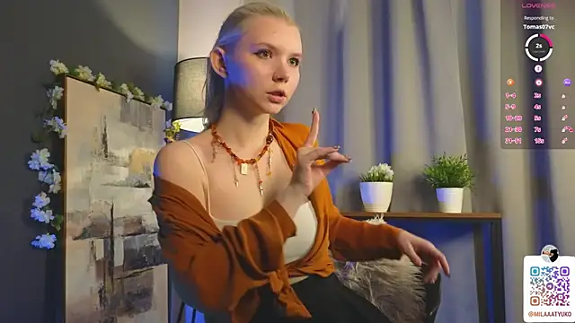 DaisyElmers online show from 02/03/25, 05:29