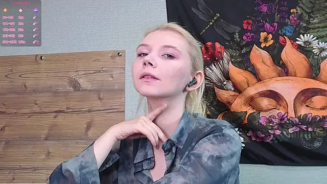 DaisyElmers online show from 10/02/25, 03:57