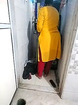 PayalSharmahot143 online show from 12/02/25, 08:30