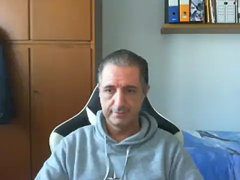 lliuk70mi online show from 12/27/24, 12:01