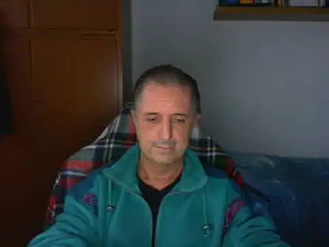 lliuk70mi online show from 12/01/25, 02:55