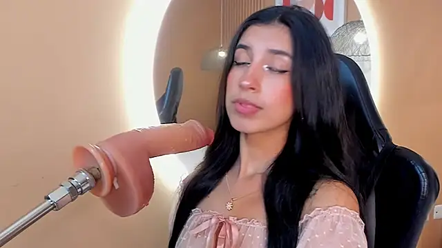 zia cooper online show from 03/22/25, 06:58