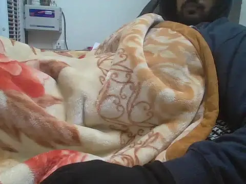 Snapshot of Desiboy_525 chatting on 01/11/26, 12:59 Desiboy 525 online show from 01/11/26, 12:59