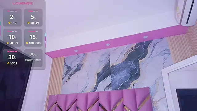 littleebonymommy online show from 11/19/25, 04:18