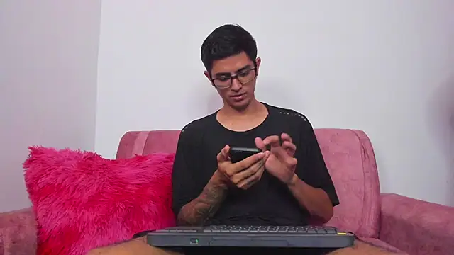 Ethan Sai    online show from 12/14/24, 12:11