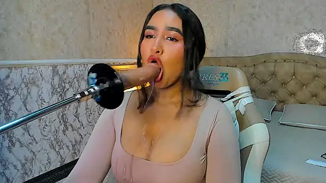 cute mia23 online show from 05/01/26, 05:39