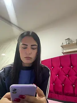 CAM 21X online show from 01/31/25, 01:02