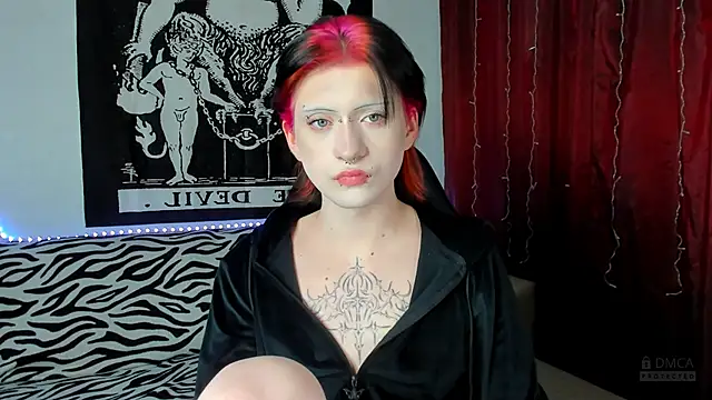 Snapshot of Vailyreb_ chatting on 12/21/24, 07:03 Vailyreb online show from 12/21/24, 07:03