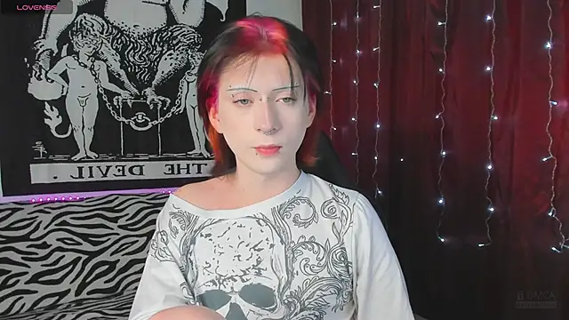 Snapshot of Vailyreb_ chatting on 12/22/24, 01:33 Vailyreb online show from 12/22/24, 01:33