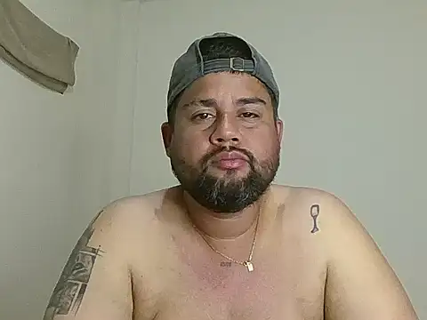 Snapshot of GABRIELGARCIA1313 chatting on 06/12/26, 11:25 GABRIELGARCIA1313 online show from 06/12/26, 11:25