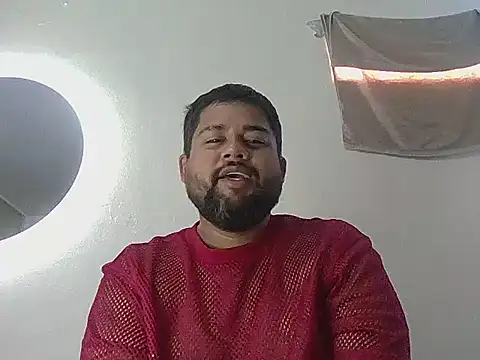 GABRIELGARCIA1313 online show from 06/18/26, 02:21