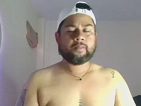 GABRIELGARCIA1313 online show from 06/26/26, 01:37
