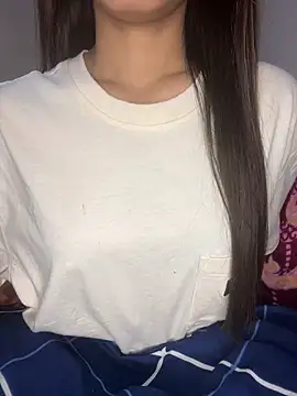 Snapshot of _riyaahahaha_ chatting on 01/11/25, 07:05 riyaahahaha online show from 01/11/25, 07:05