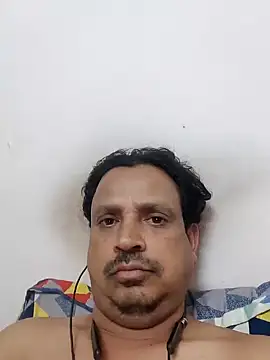 Raj1043 online show from 12/28/24, 07:33