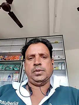 Raj1043 online show from 11/04/25, 06:12