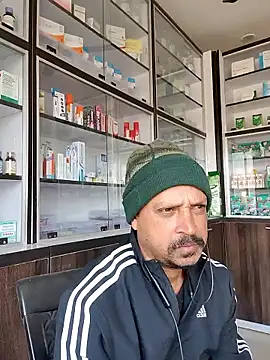 Raj1043 online show from 01/11/26, 06:18